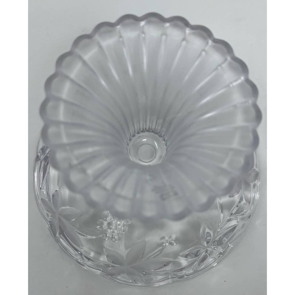 Floral Frosted / Clear Grape & Leaf Pedestal Dish 4‎ 1/2" Tall - Picture 4 of 4